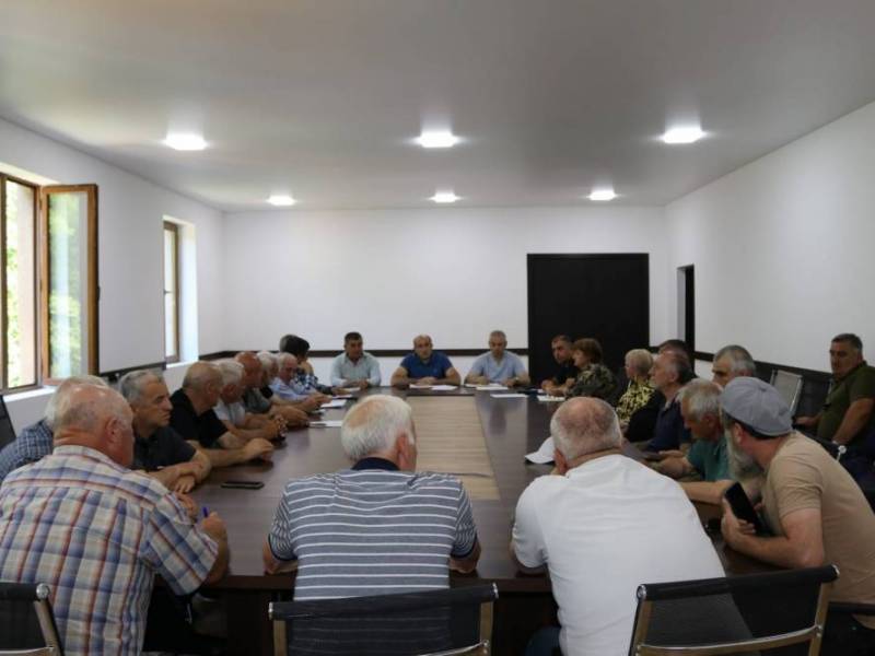 ცაგერის მუნიციპალიტეტის მერიაში სამუშაო შეხვედრა შედგა